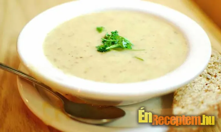 Fokhagymakrémleves