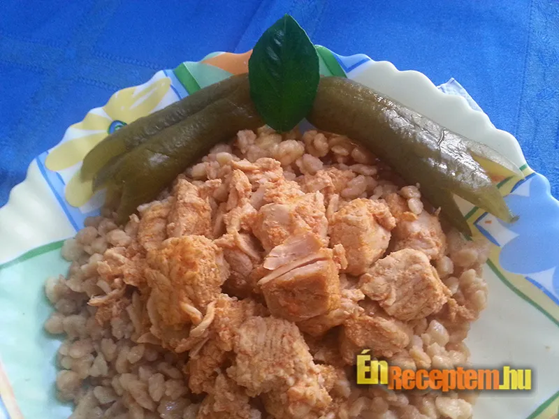 Pulykamell pörkölt