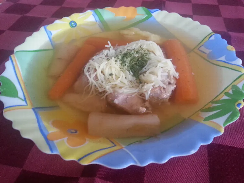 Húsleves sertéshúsból