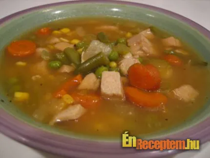 Zöldséges csirkeleves