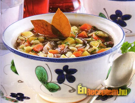 Vörösboros marhagulyás