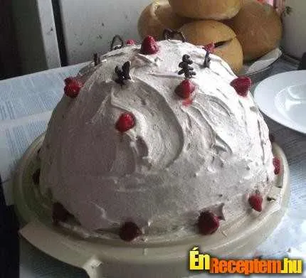 Négykrémes torta
