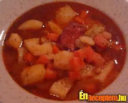 Krumplileves kicsit másképp, „apa-módra”