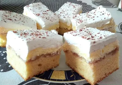 Almás krémes