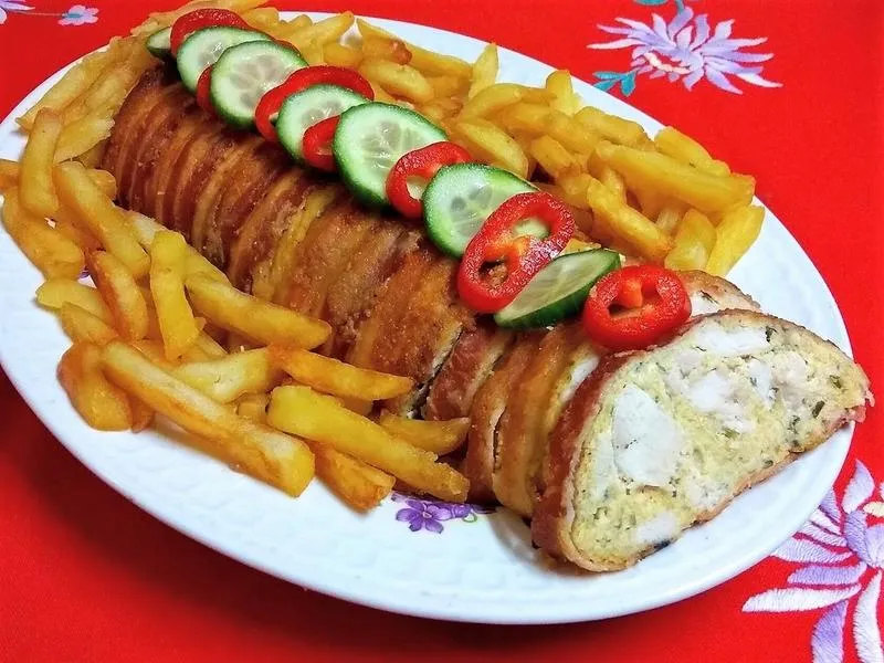 Csirkemell őzgerincformában sütve