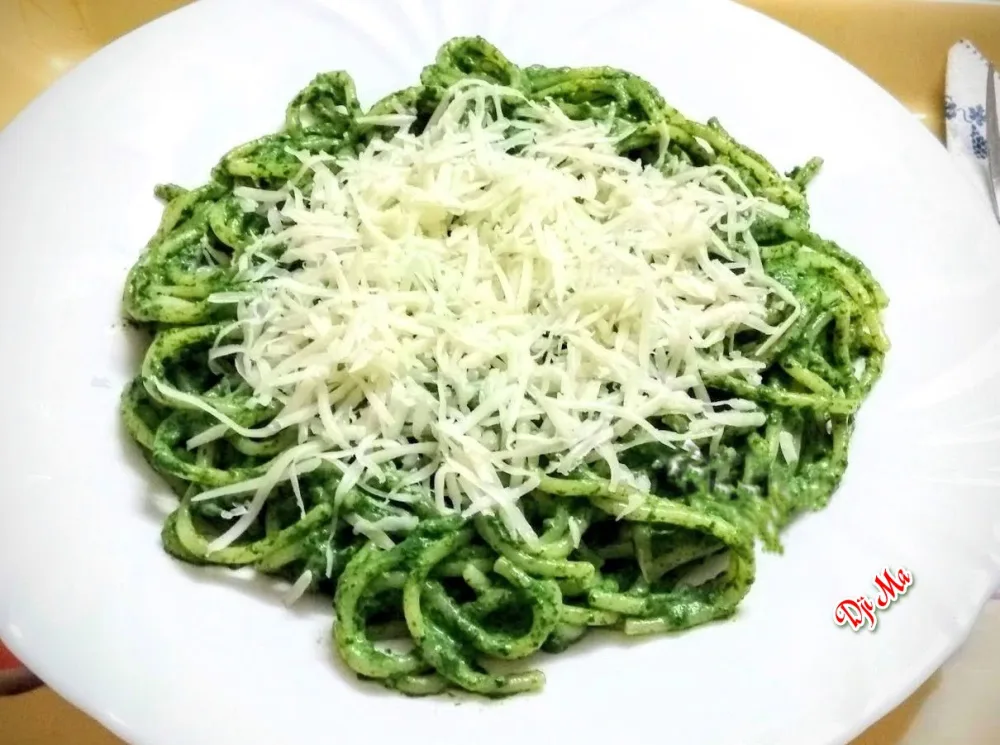 Tejszínes spenótos spagetti